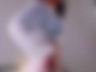 Live cam show with WillowMyrick - New Young Adult on Camsoda
