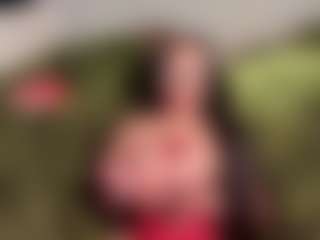 Live cam show with Beurettine - Orgasm on eurowanks.com