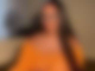 Live cam show with Beurettine - BBW Young Adult on Dare Cams