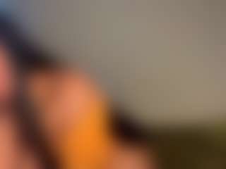 Live cam show with Beurettine - Full Nudity on SxyPornLive