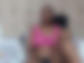 Live cam show with Candy-Booty - Strip on Uber Horny