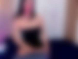 Live cam show with Dahia-Sweet - Drinking on Latina Girls