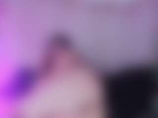Live cam show with lola-caicedo - Public Lovense on Camsoda