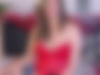 Live cam show with Oliviabrowm - Brown Eyes Blonde Hair on TeamSkeetLive