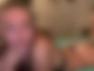 Live cam show with xoxomandi - Tiny on Camsoda