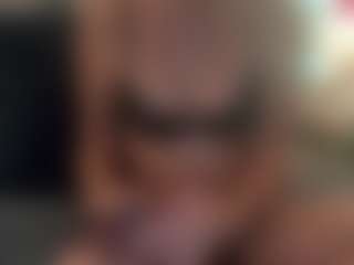 xoxomandi's Live Sex Cam Show
