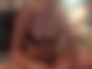 xoxomandi's Live Sex Cam Show