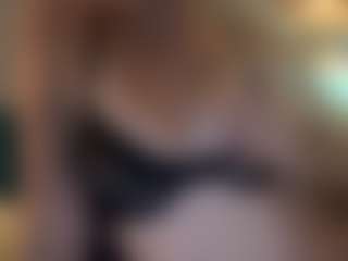 xoxomandi's Live Sex Cam Show