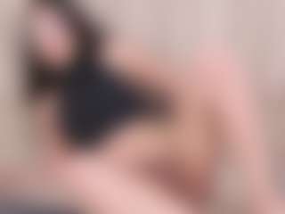 AishaDoll1's Live Sex Cam Show