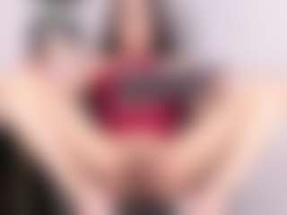 AishaDoll1's Live Sex Cam Show