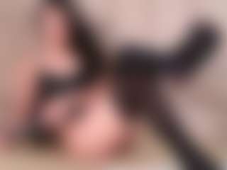 AishaDoll1's Live Sex Cam Show