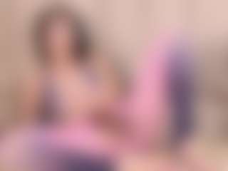 Live cam show with AishaDoll1 - White on Camsoda | colombia