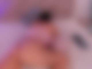 LindsayJohans's Live Sex Cam Show