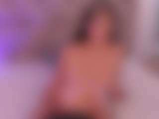 LindsayJohans's Live Sex Cam Show
