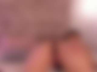 LindsayJohans's Live Sex Cam Show