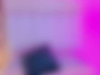 LindsayJohans's Live Sex Cam Show