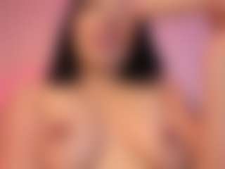 Live cam show with mia-adams-bm - Gamer MILF on Hubzter Live
