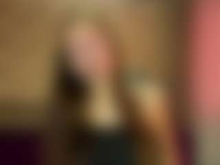 Live cam show with Rita - Facial on milfzrlive.com