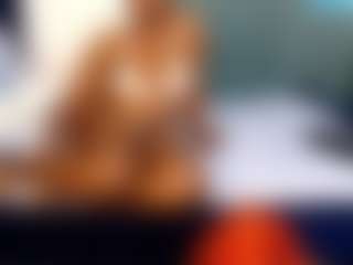 creamy-moonx's Live Sex Cam Show