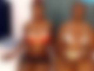 Live cam show with creamy-moonx - Striptease on dropp.cam