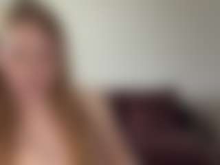 Live cam show with GenevaHoen - Brown Eyes on Camsoda