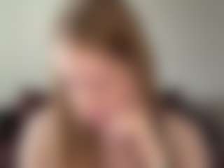 Live cam show with GenevaHoen - Brown Eyes Big Tits on Camsoda