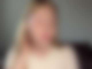 GenevaHoen's Live Sex Cam Show