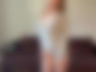 Live cam show with GenevaHoen - Dildo Young Adult on Camsoda