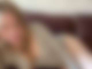 Live cam show with GenevaHoen - Dildo Young Adult on Camsoda