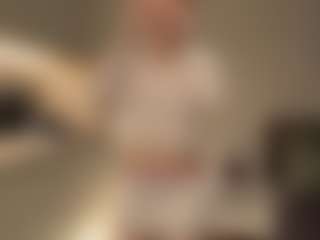 Live cam show with GenevaHoen - Red Hair on Dare Cams