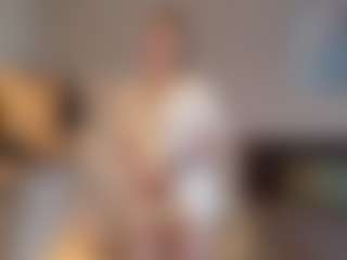 Live cam show with GenevaHoen - Public on https://playwithruby.com