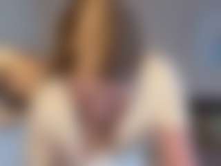 Live cam show with GenevaHoen - Butt Plug on CamClone