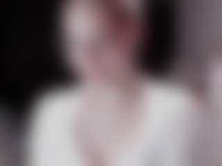 Live cam show with IsabelleMarteney - Solo on Lustler