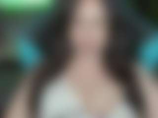 Live cam show with JenniferCheckk - Dildo Or Vibrator on googirlz