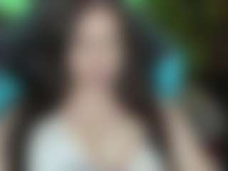 Live cam show with JenniferCheckk - Brown Hair on Stripli.com
