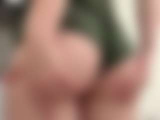 Live cam show with Helen - Dirty Talk on hrnylive.com
