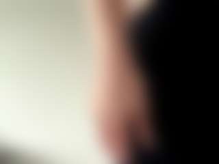 Live cam show with Helen - Facial Piercings on Hubzter Live