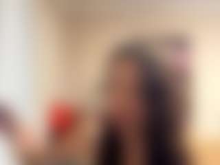 Live cam show with Kaya - Genital Piercings on Camsoda