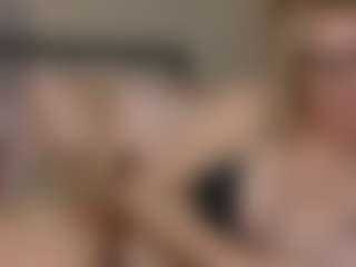 Live cam show with Drea - Butt Plug on Camsoda