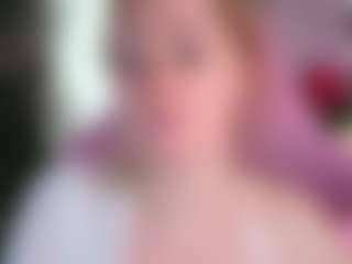 Live cam show with TinaBrooks - Average on Camsoda