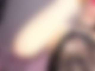 Live cam show with TinaBrooks - New Shaved Pussy on Stripli.com