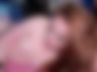Live cam show with TinaBrooks - Flexible on Dolls Live
