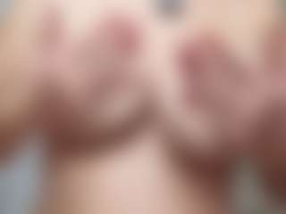 Live cam show with VanettaAngelucci - Blue Eyes on https://playwithruby.com