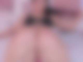 AmandaLourens's Live Sex Cam Show