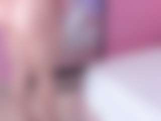 AmandaLourens's Live Sex Cam Show