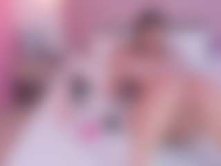 AmandaLourens's Live Sex Cam Show