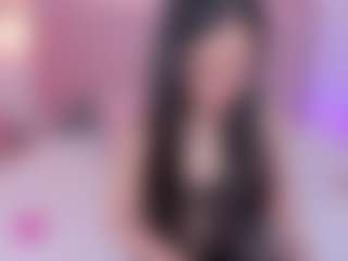 Live cam show with AmandaLourens - Ass Bouncing on Camsoda