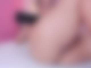 AmandaLourens's Live Sex Cam Show