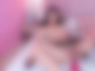 AmandaLourens's Live Sex Cam Show