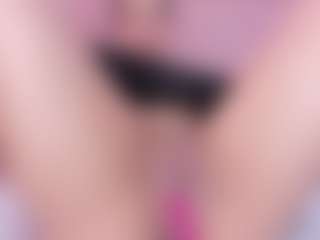 AmandaLourens's Live Sex Cam Show